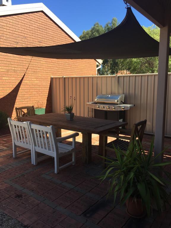Bridge Motor Inn Tocumwal Exterior photo