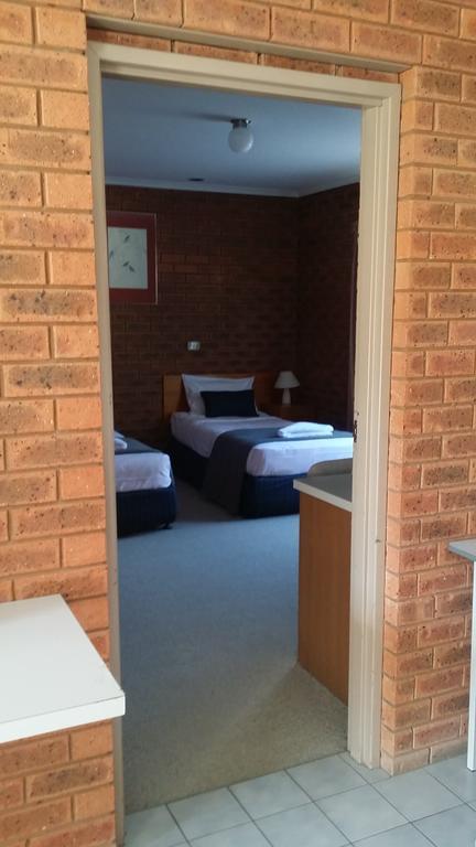 Bridge Motor Inn Tocumwal Exterior photo