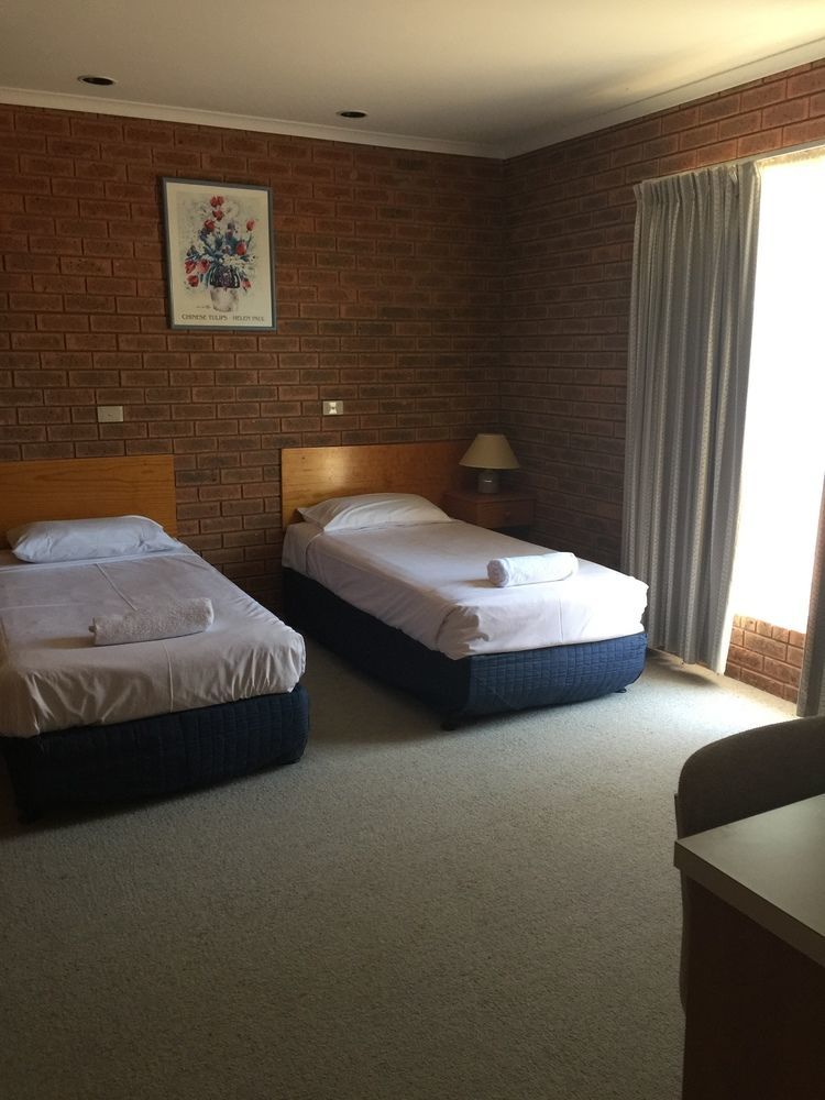 Bridge Motor Inn Tocumwal Exterior photo