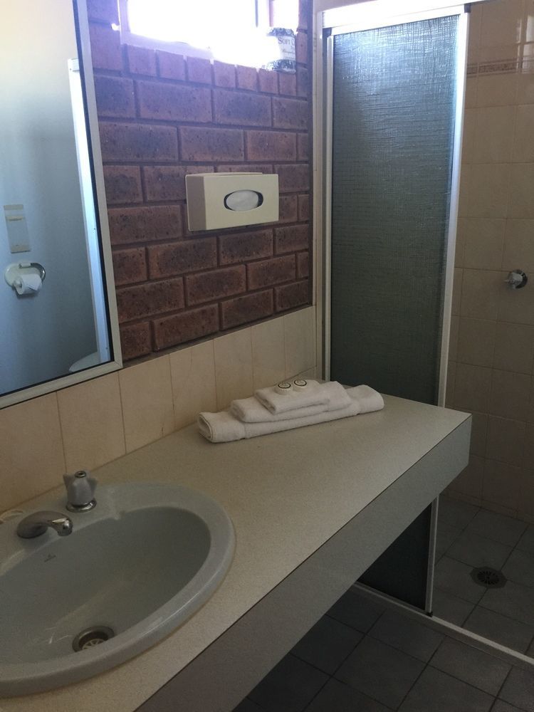 Bridge Motor Inn Tocumwal Exterior photo